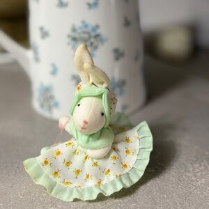 Vintage Russ Berrie Easter Bunny Mini Cloth Doll 3,5ʼʼ